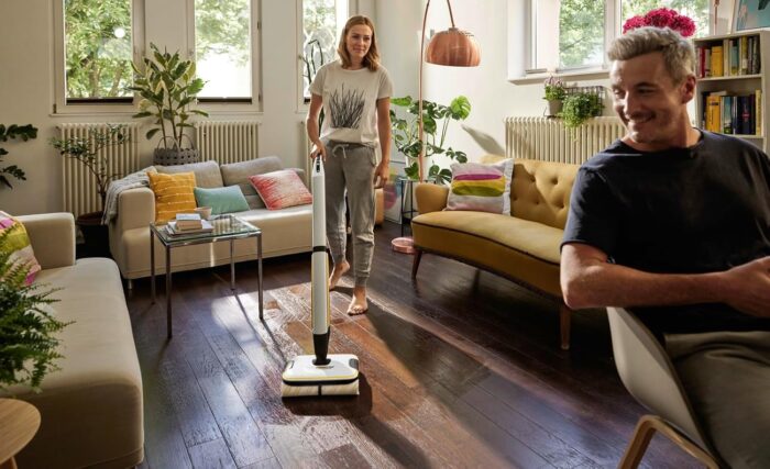 Kärcher Floor Cleaner FC 7 Cordless, Floor Cleaner with 4 Microfibre Rollers, Battery Runtime: approx. 45 min, Area Performance per Battery Charge: approx. 175 m², White